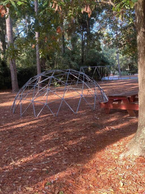 Elegant 2-Bedroom Pet-Friendly Villa W 2 Parking Spaces Hilton Head Island Eksteriør bilde