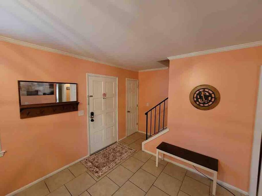 Elegant 2-Bedroom Pet-Friendly Villa W 2 Parking Spaces Hilton Head Island Eksteriør bilde