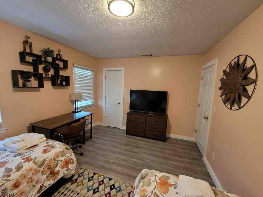Elegant 2-Bedroom Pet-Friendly Villa W 2 Parking Spaces Hilton Head Island Eksteriør bilde